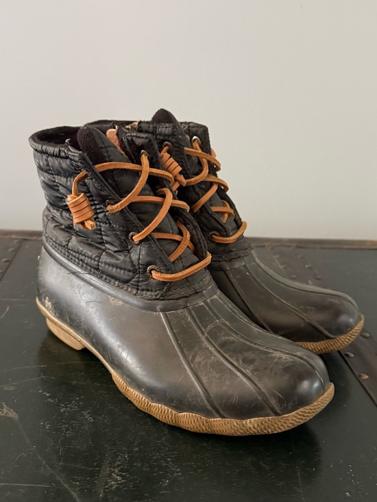 Shoes - sperry top sider women Saltwater Duck Boots Black Quilt 6.5